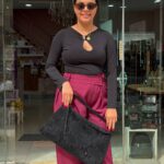 Μπούζα με χρυσή λεπτομέρεια μαύρη