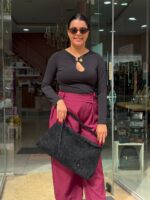 Μπούζα με χρυσή λεπτομέρεια μαύρη