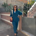 Φόρμα μπλέ λεπτομέρειες ριγέ