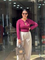 Μπούζα με χρυσή λεπτομέρεια μπορντώ