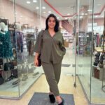 Σετ ζακέτα-παντελόνι χακί