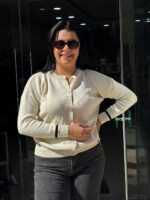 Ζακέτα λευκή χρυσά κουμπιά