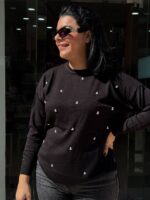 Μπλούζα πλεκτή μαύρη πέρλες - Image 2