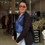 Ζακέτα με πέρλες στον ώμο μαύρη