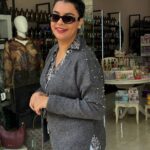 Ζακέτα με πέρλες στον ώμο γκρι