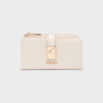 Savvina ivory